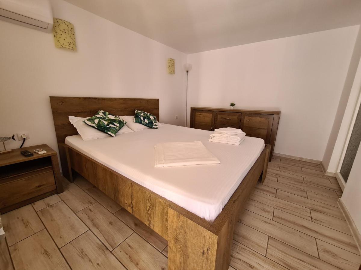 Vila Cristiane Otel Ieşelniţa Dış mekan fotoğraf